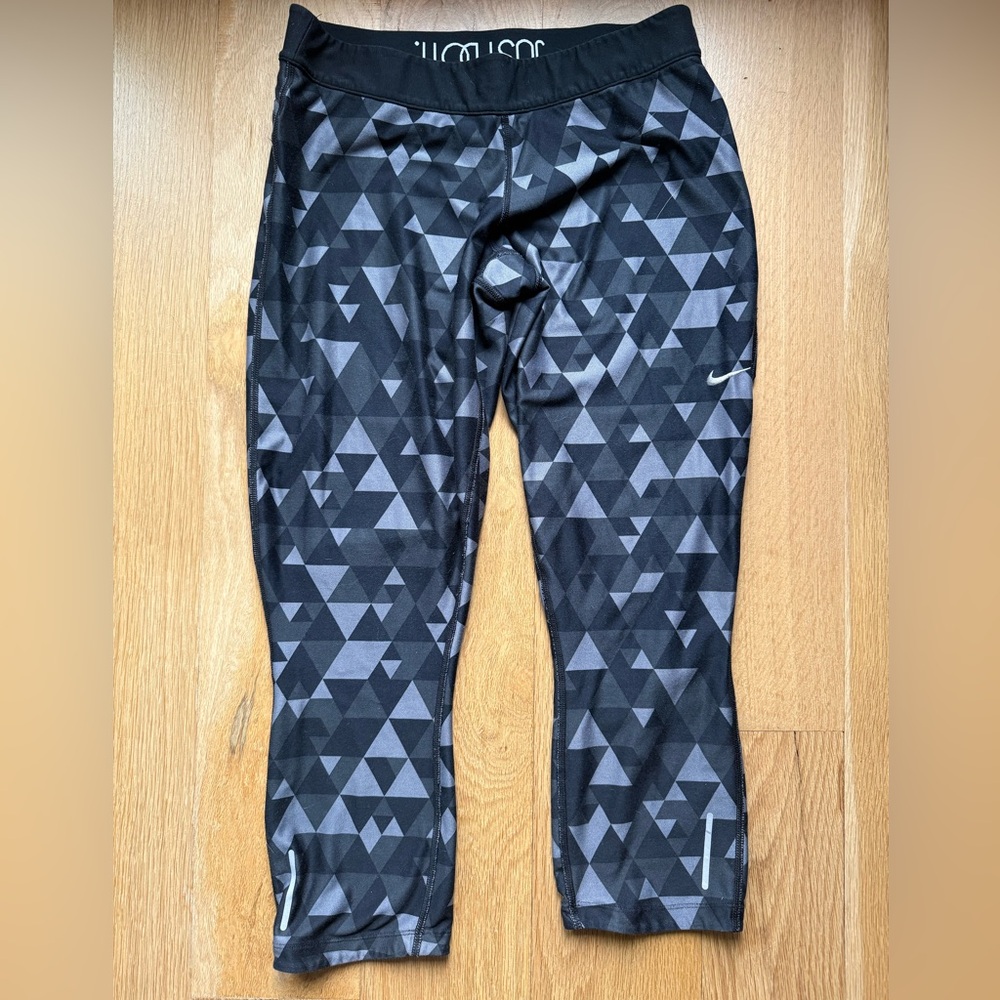 Nike Women’s Relay Running Capri Tight black gray size L